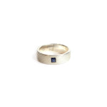 Load image into Gallery viewer, Men's Vintage Sapphire Band