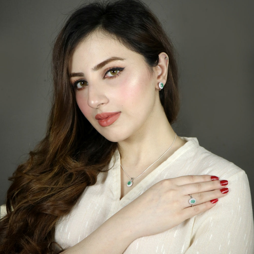 Deluxe Emerald Set for women