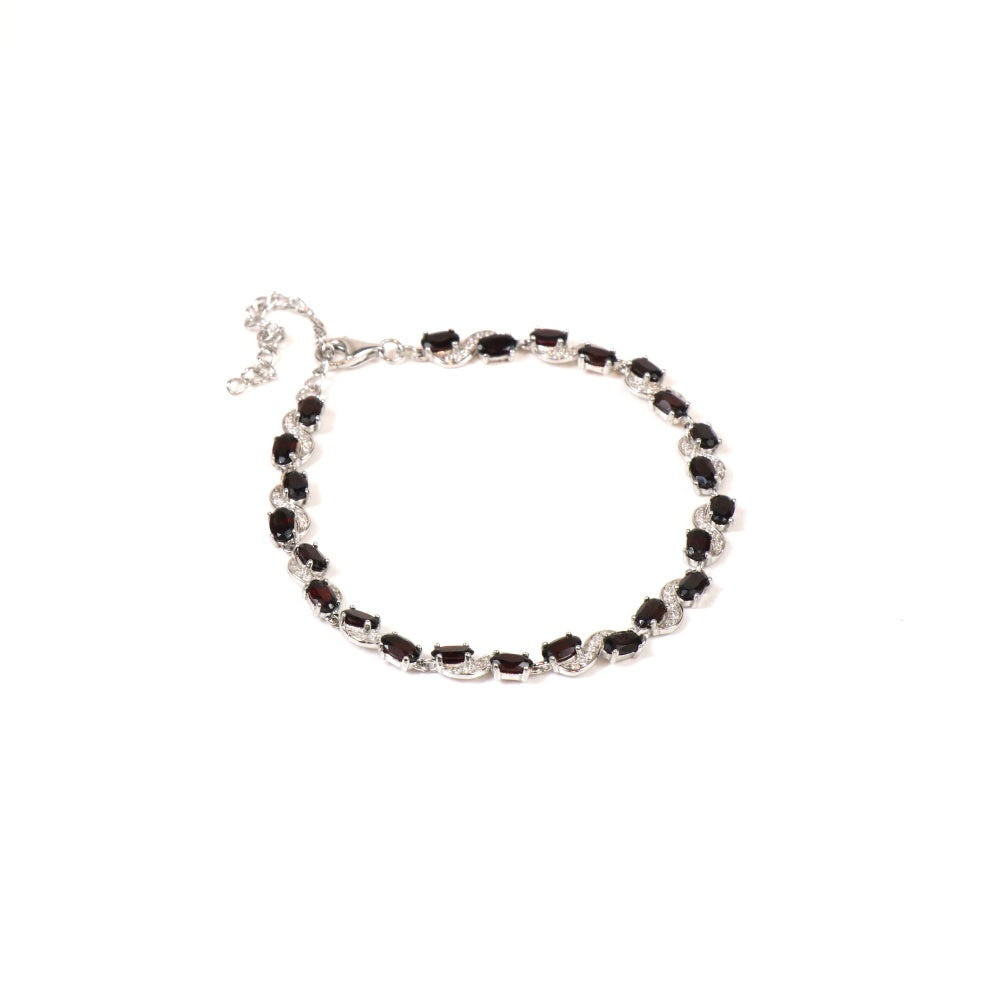 Luxurious Garnet Women's Bracelet