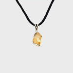 Load and play video in Gallery viewer, Suave Citrine Luxury Pendant
