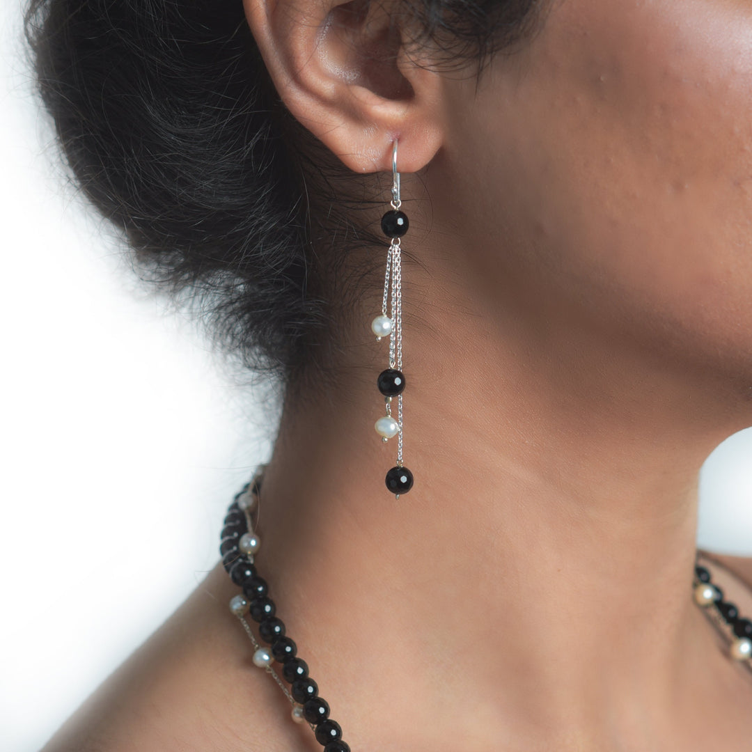 Pearl and Black Onyx  Necklace, Bracelet  and  Studs