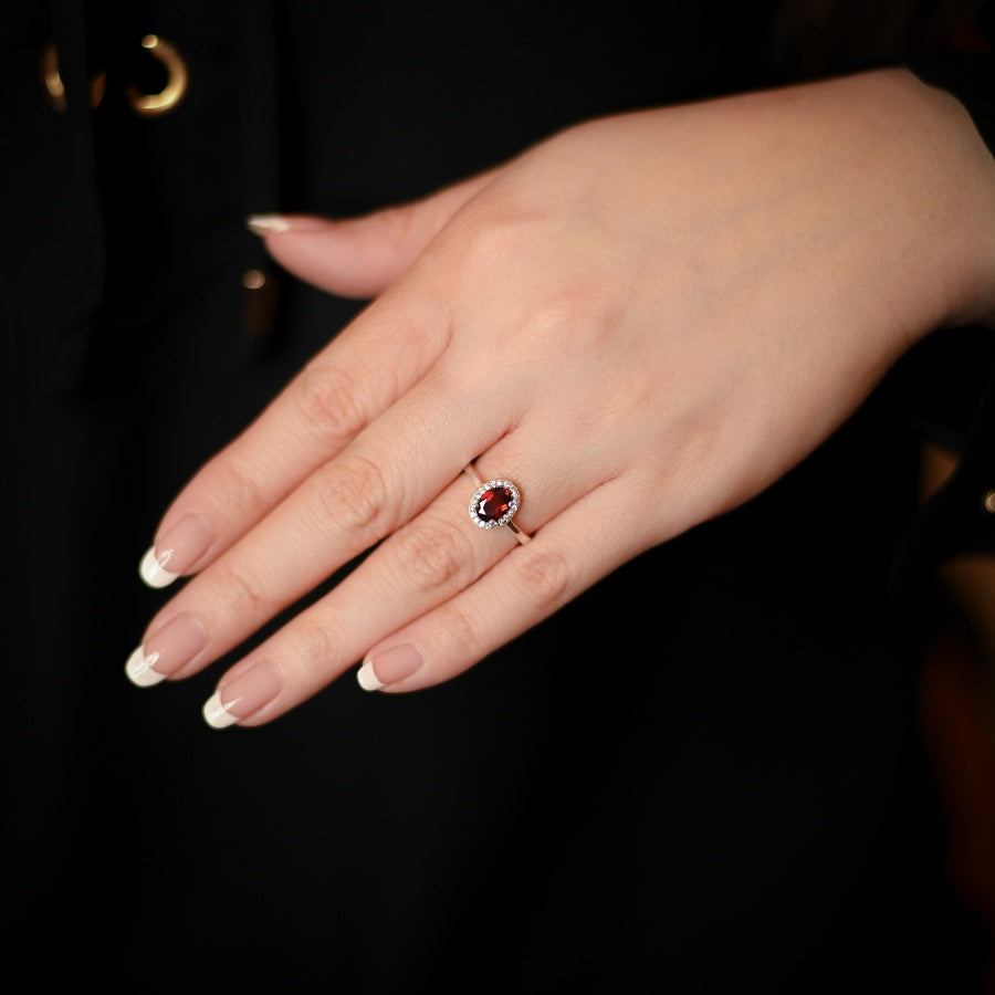 Exquisite  Garnet Women's Ring