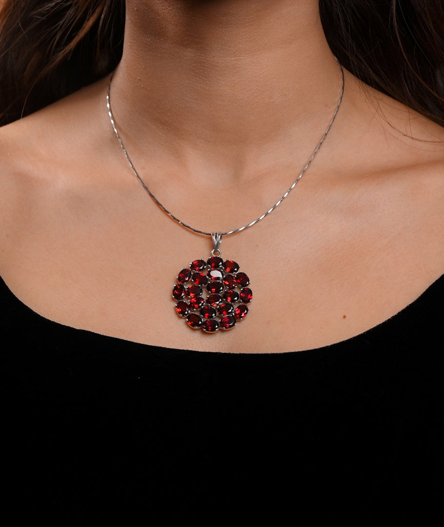 Dutch’s of Heart Garnet Pendant for Her