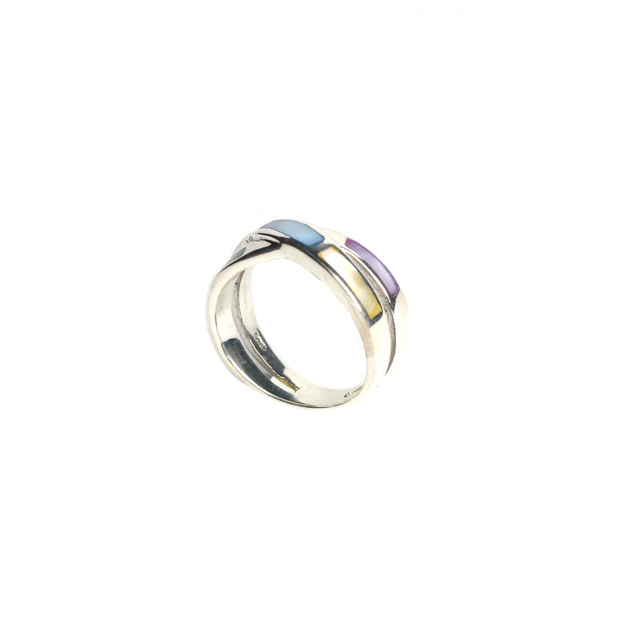 Mother of Pearl Crisscross Twisted  Ring 